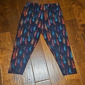 Women's TC2 Christmas Tree Capri Leggings NWOT